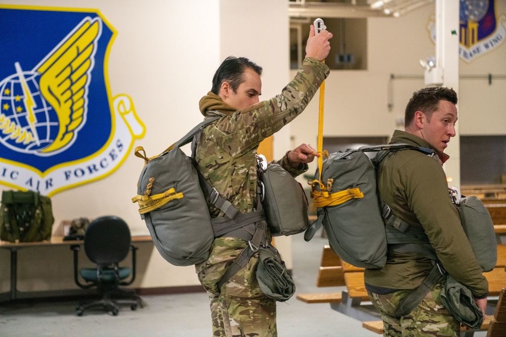 Toys for Tots 2022: Airborne Operations with 3rd ASOS