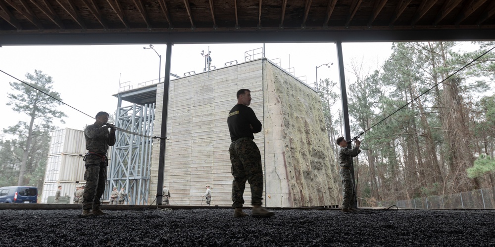 II MEF EOTG Instructors Evaluate Assault Climbers Course.