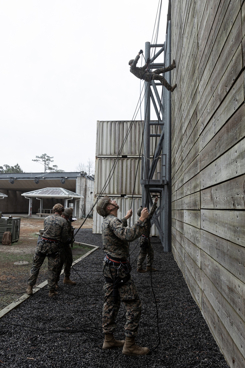 II MEF EOTG Instructors Evaluate Assault Climbers Course.