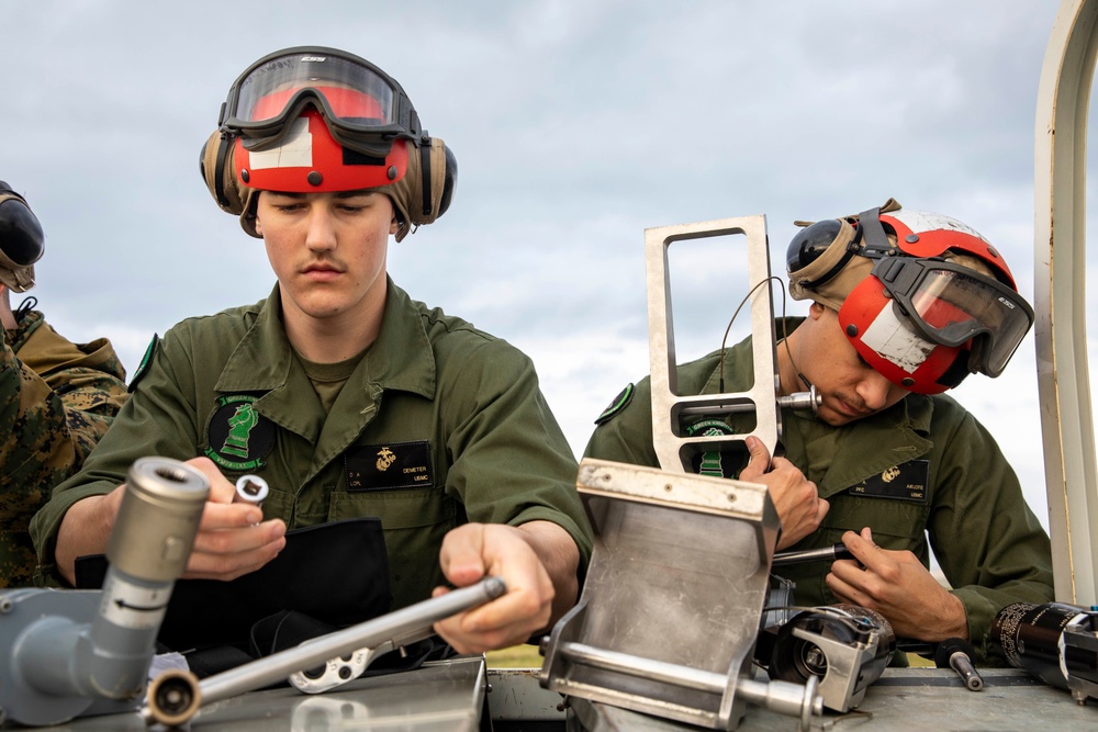 VMFA-121 and VMFA-242 Conduct Hot Loading in Okinawa