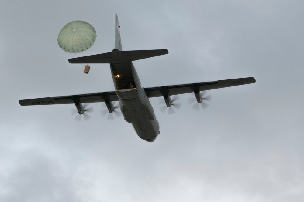 Lt. Gen. Jacobson visits Andersen AFB