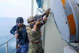 Combined Task Force 152 Conducts Exercise in Arabian Gulf with Unmanned Vessel