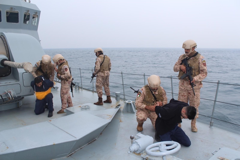 Combined Task Force 152 Conducts Exercise in Arabian Gulf with Unmanned Vessel