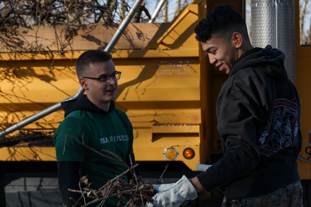 Marines Help Clean Up the Sacramento Marina