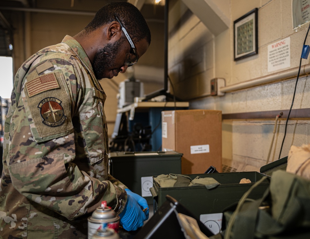 305th Maintenance Squadron Airman recieves Lt. Gen. Leo Marquez Award