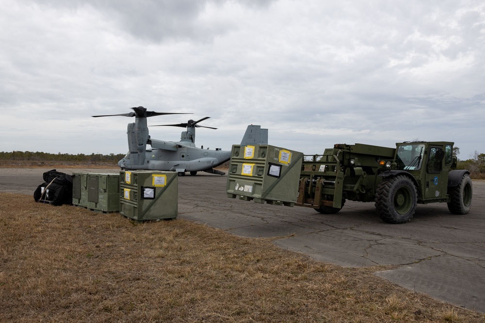 Distributed Aviation Operations Exercise 1 - Ospreys and Super Stallions deliver equipment