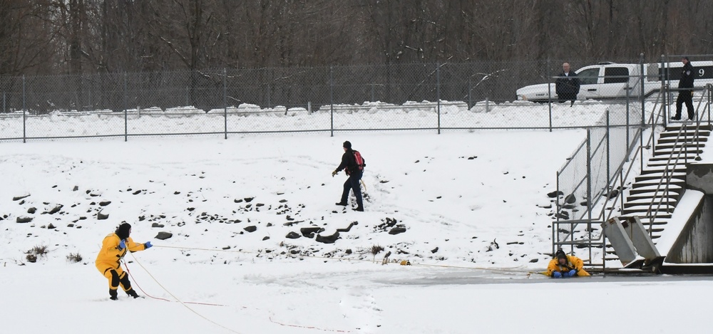 Fort Drum firefighters train for ice rescues