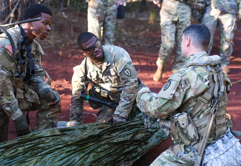 25th Infantry Division Jungle Medicine Training