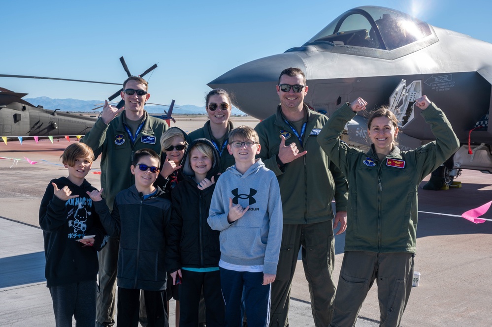 Luke AFB showcases aircraft at Mesa Aviation Day