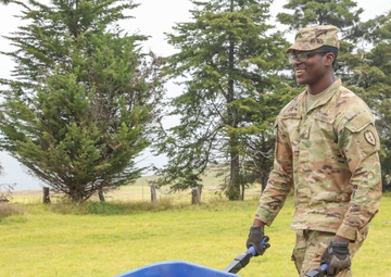Lightning Support Volunteers Aid Girl Scouts