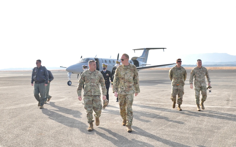 5th AF DCOM visits JMSDF Kanoya Air Base