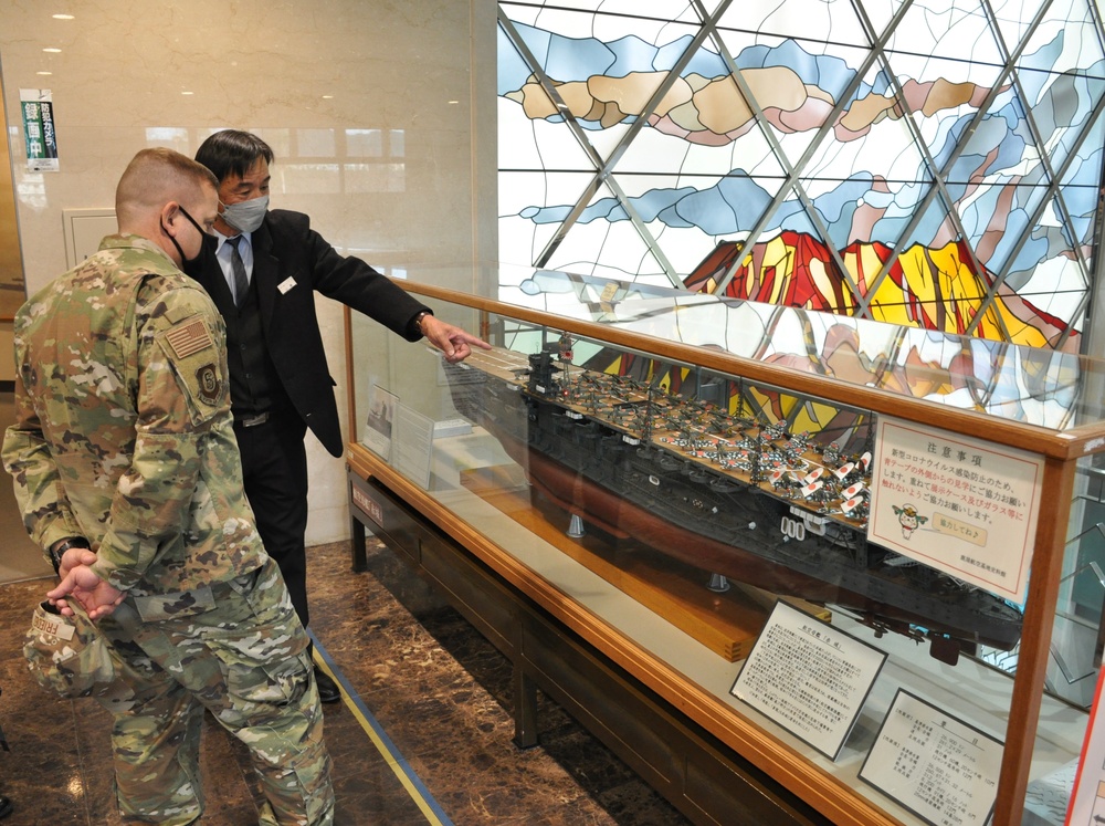 5th AF DCOM visits JMSDF Kanoya Air Base