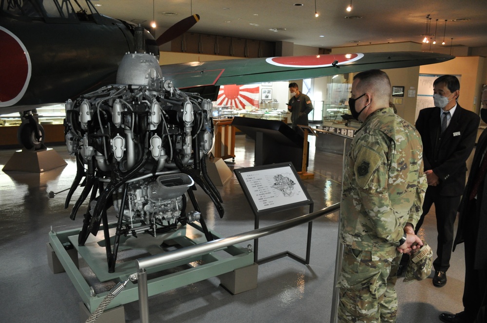 5th AF DCOM visits JMSDF Kanoya Air Base