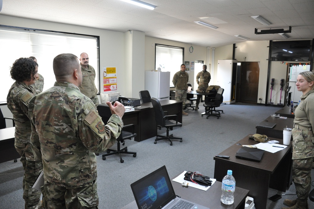 5th AF DCOM visits JMSDF Kanoya Air Base