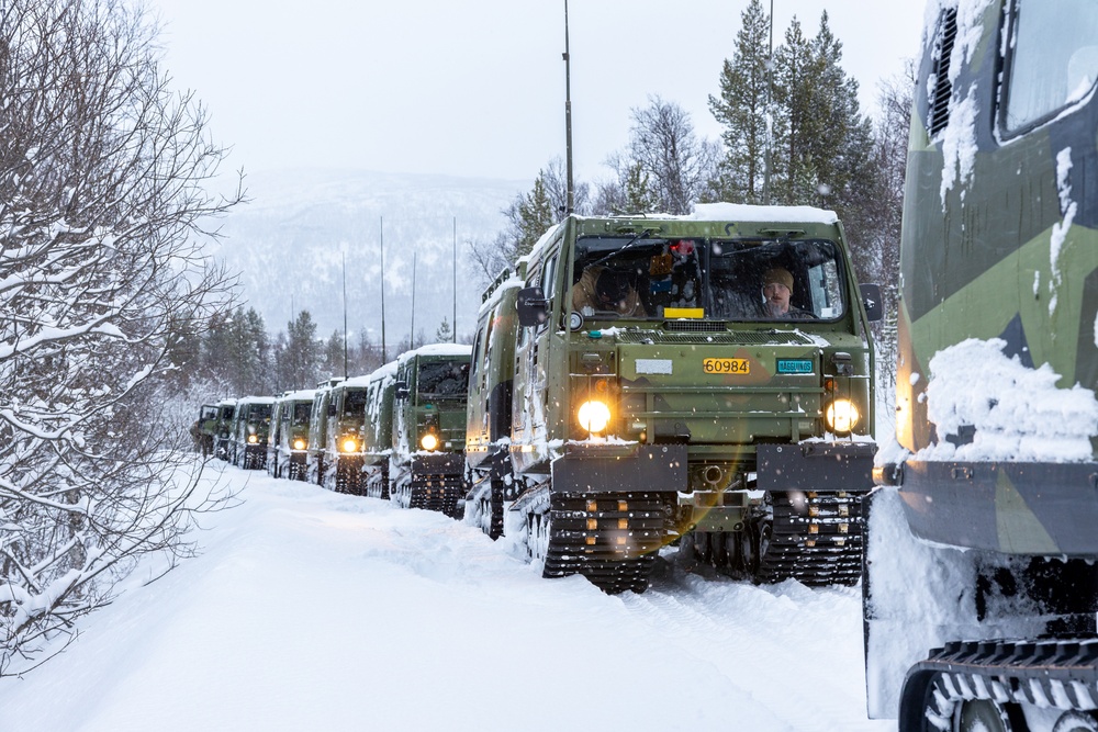 2nd Combat Engineer Battalion and Combat Logistics Battalion Bandvagn-206 Convoy