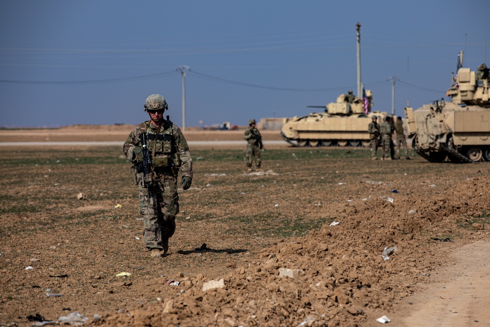 Combined Joint Task Force - Operation Inherent Resolve conducts joint patrol with Syrian Democratic Forces