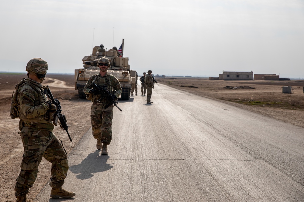 Combined Joint Task Force - Operation Inherent Resolve conducts joint patrol with Syrian Democratic Forces