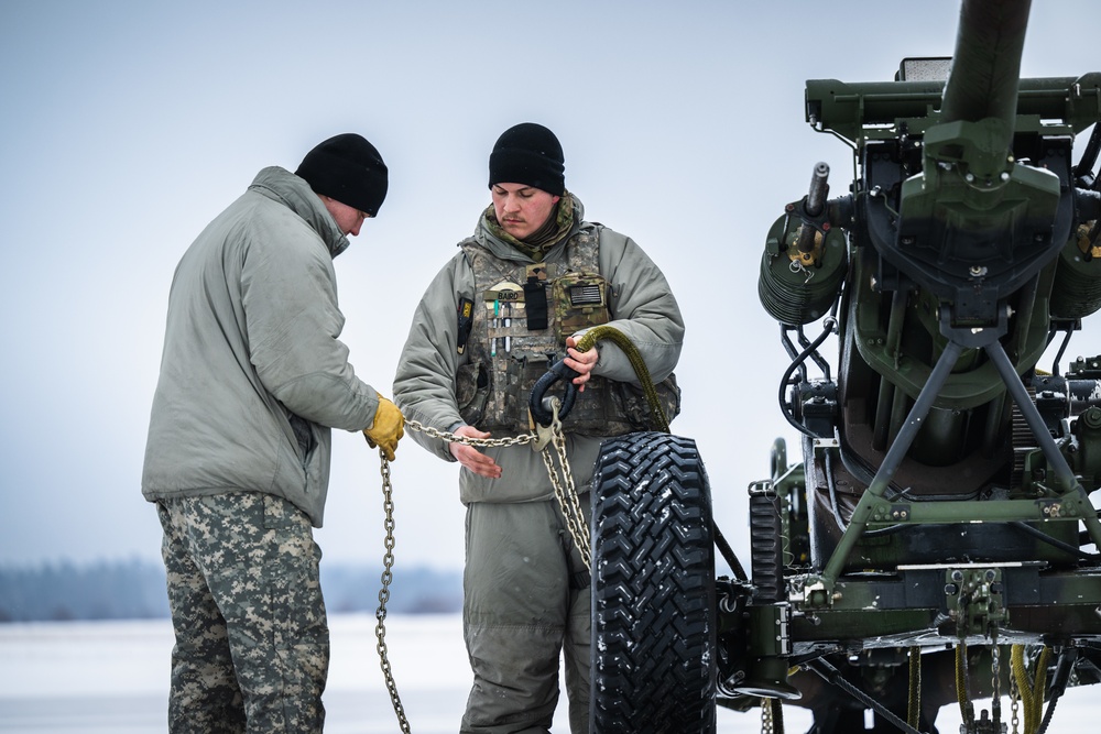 120th Field Artillery Regiment prepares for sling load training