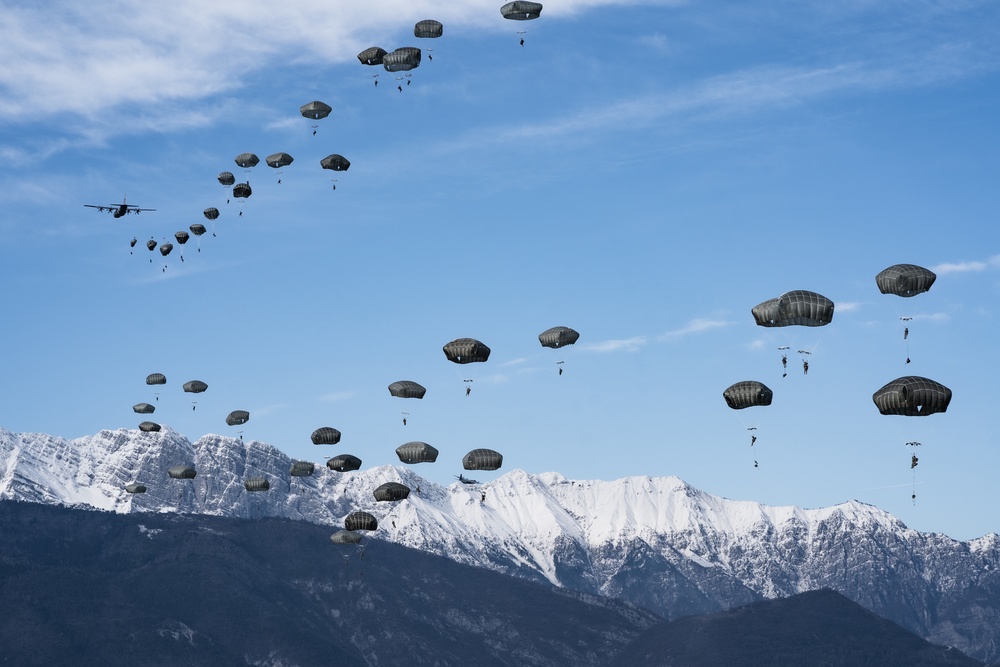 173rd Airborne Brigade Paratroopers Conduct Airborne Operations