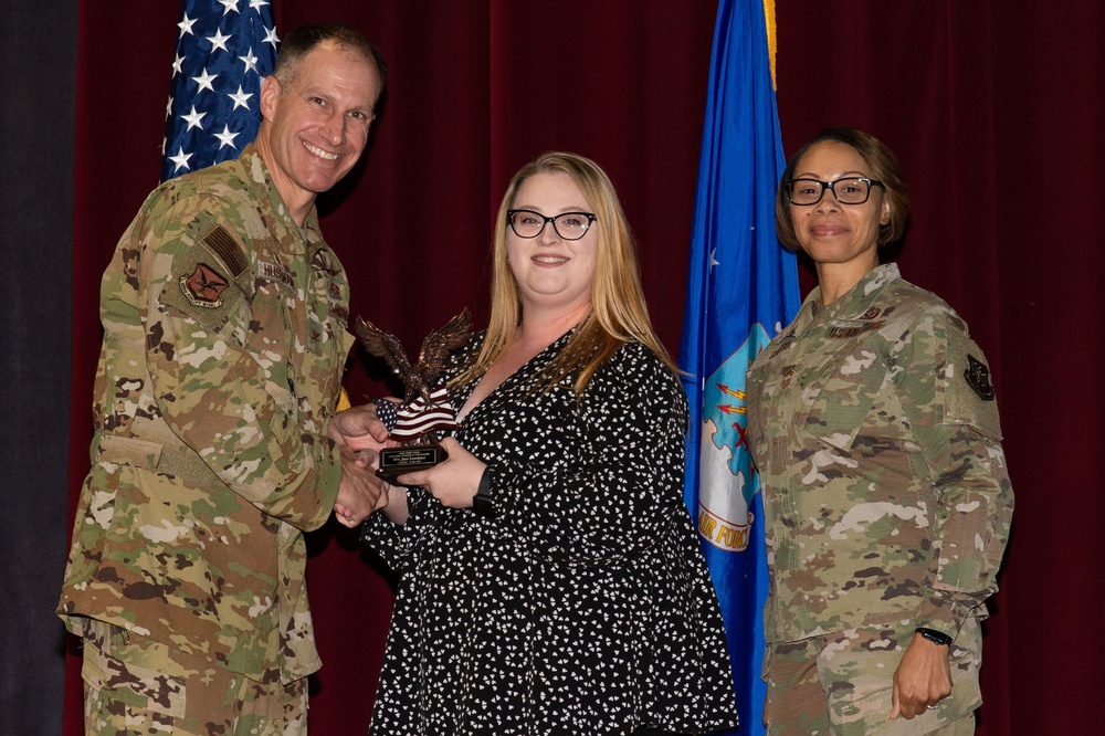 436th Airlift Wing recognizes 2022 4th quarter award winners