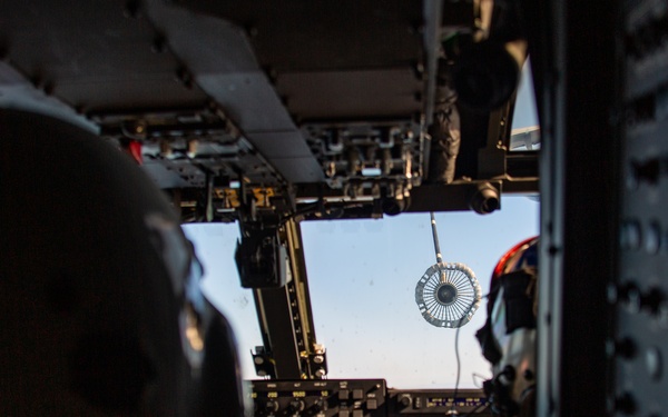 VRM 30 conducts a mid-flight refueling