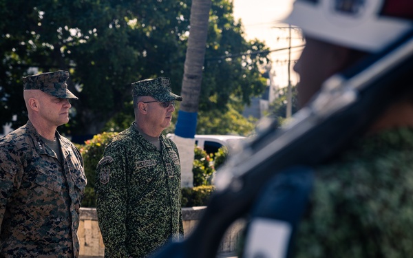 Commander of MFS and MFR Visit Colombian Naval Base, Cartagena