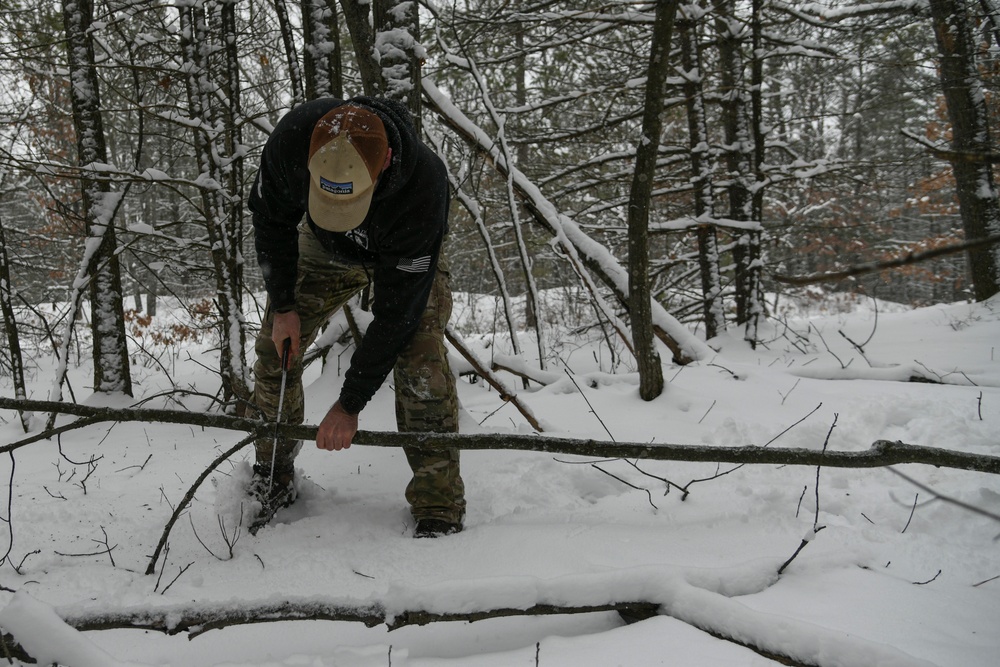 720th Special Tactics Group SERE specialist conduct cold-weather survival training