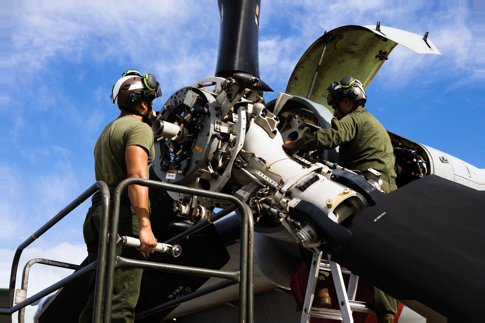 VMM-363 Osprey Maintenance