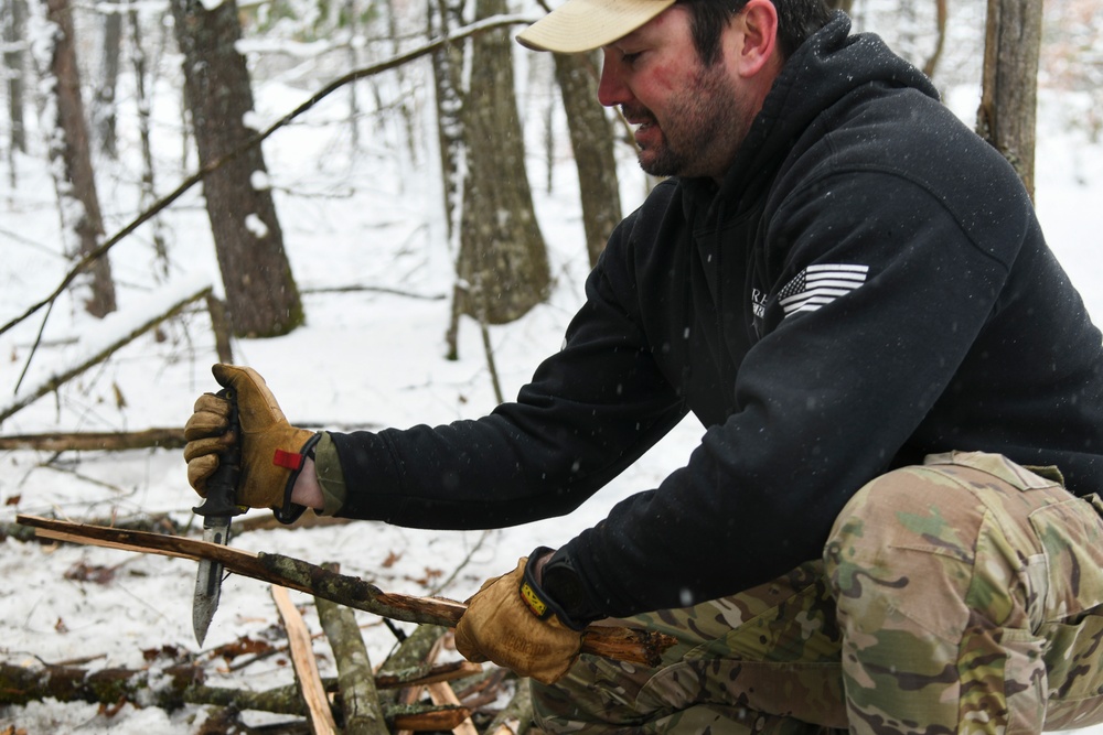 720th Special Tactics Group SERE specialist conduct cold-weather survival training