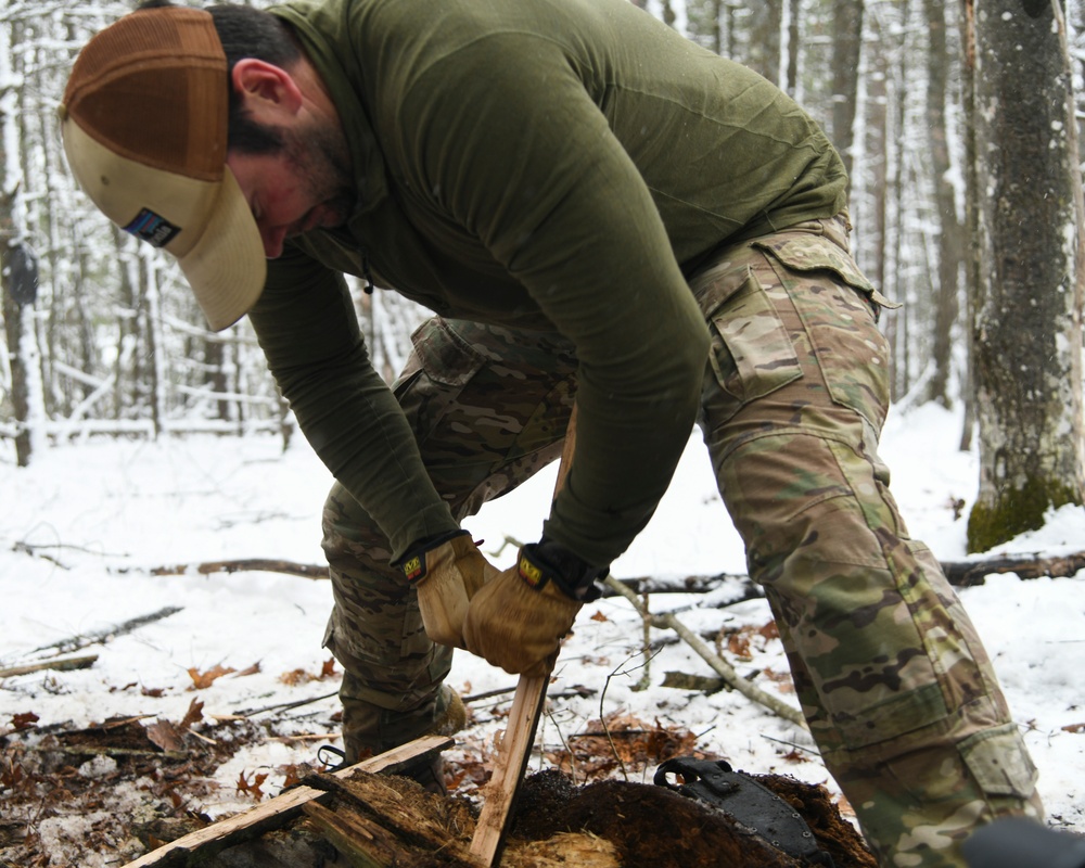 720th Special Tactics Group SERE specialist conduct cold-weather survival training