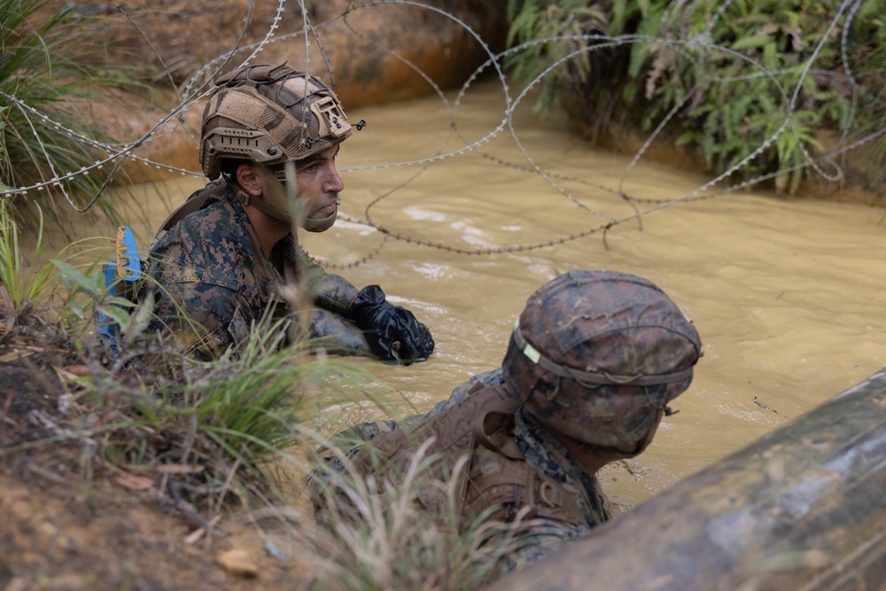 Division Squad Competition: Endurance Course