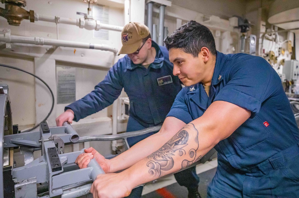 USS Shiloh (CG 67) Mark 46 Torpedo Movement