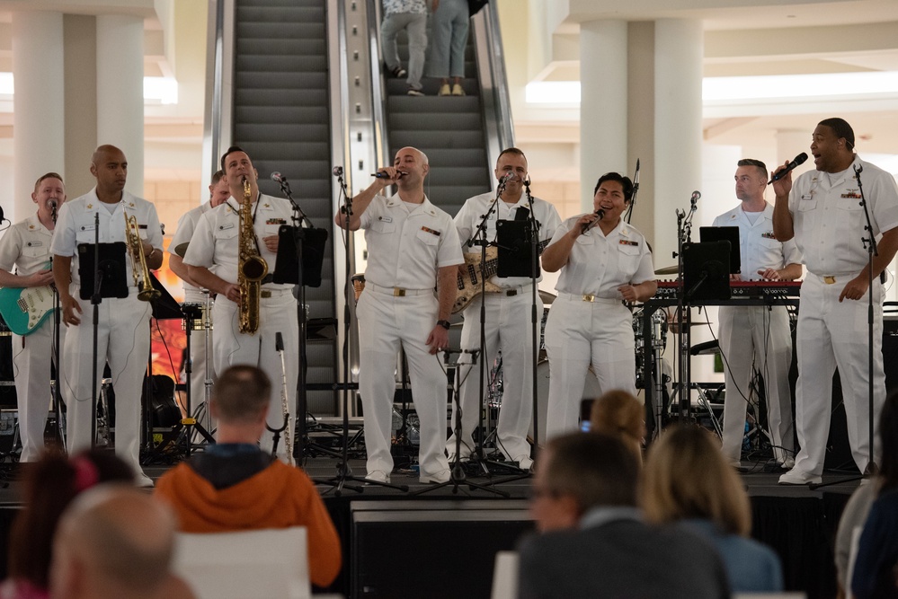 U.S. Navy Band Cruisers Puerto Rico Tour