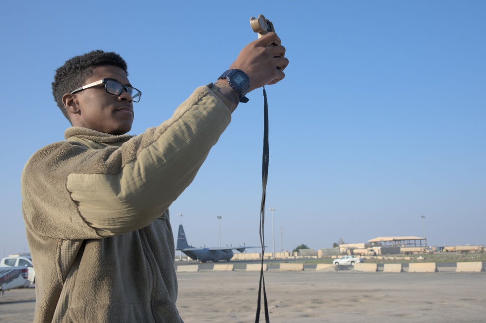 407th EOSS Weather Airmen Inspect Equipment