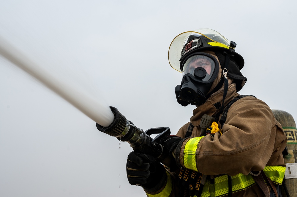 386th ECES Firefighter Training