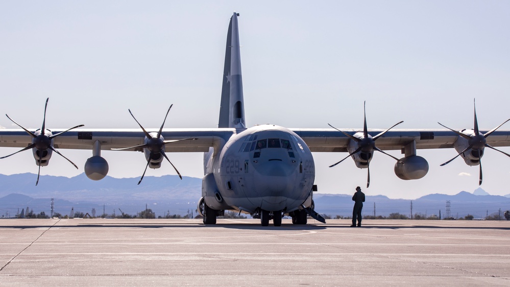 DVIDS - Images - VMGR-152 Soars Over Yuma and Refuels CH-53E Super ...