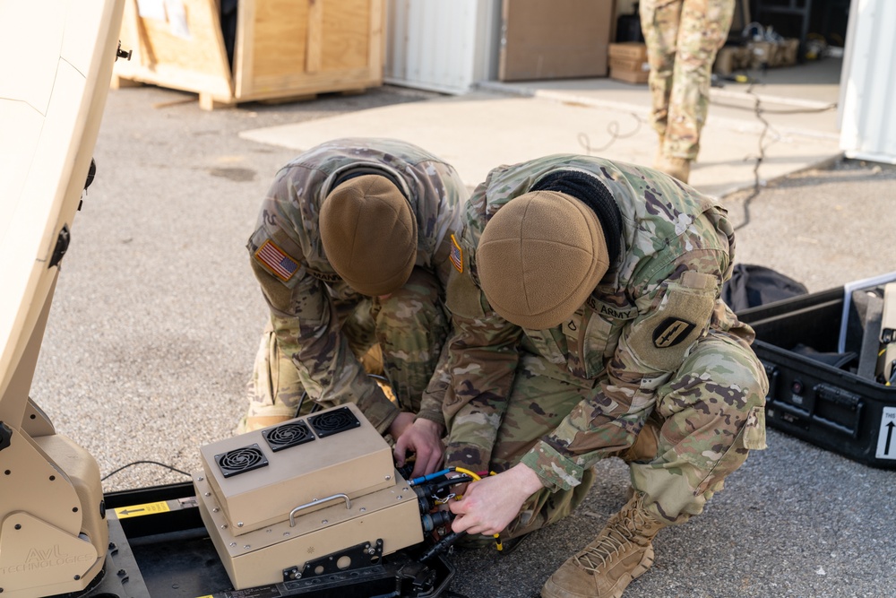 Signaleers setup for signal communication training