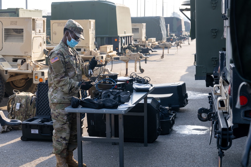 Signaleers setup for signal communication training