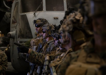 31st MEU Marines Rapid Response Operations Drill