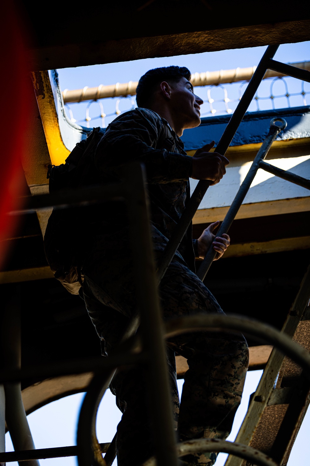 DVIDS - Images - 2/2 LSD 44 USS Gunston Hall Familiarization [Image 2 of 8]