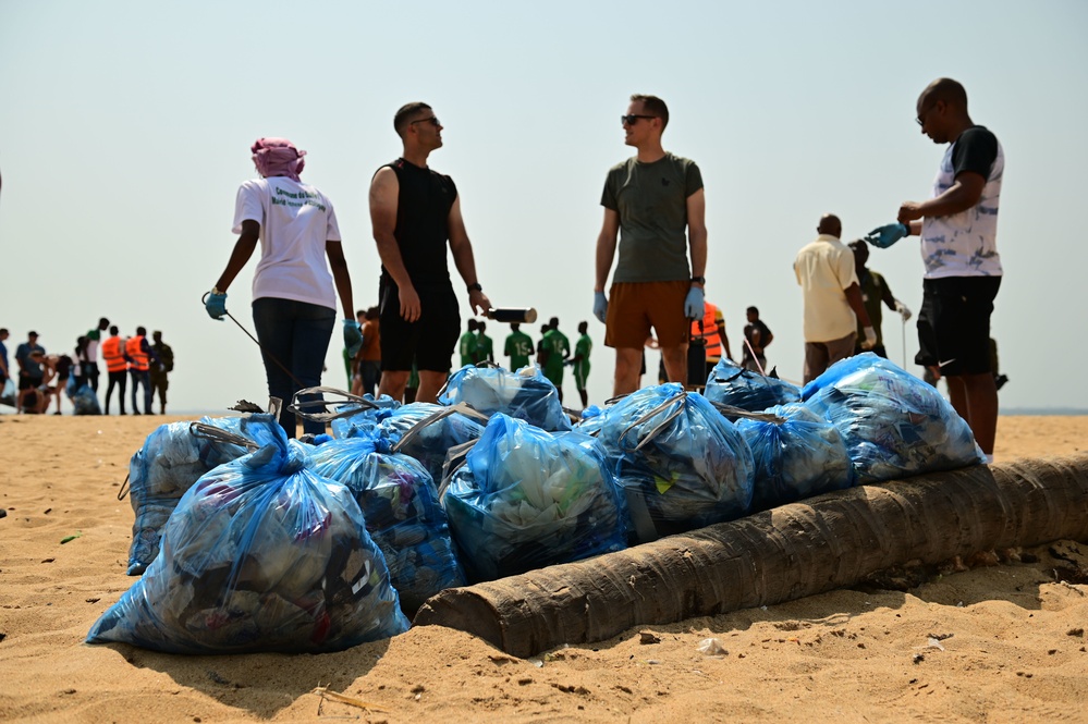 USCGC Spencer (WMEC 905) participates in a joint organization beach clean-up