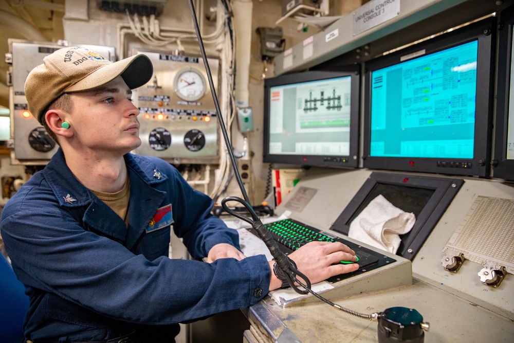 USS Benfold conducts underway operations