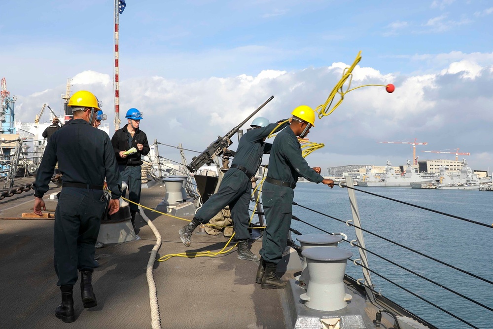 USS Truxtun Departs Haifa