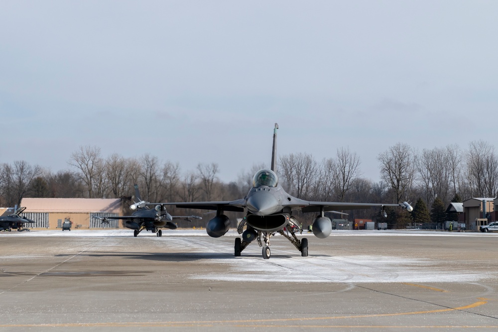 180FW Conducts Training Flights