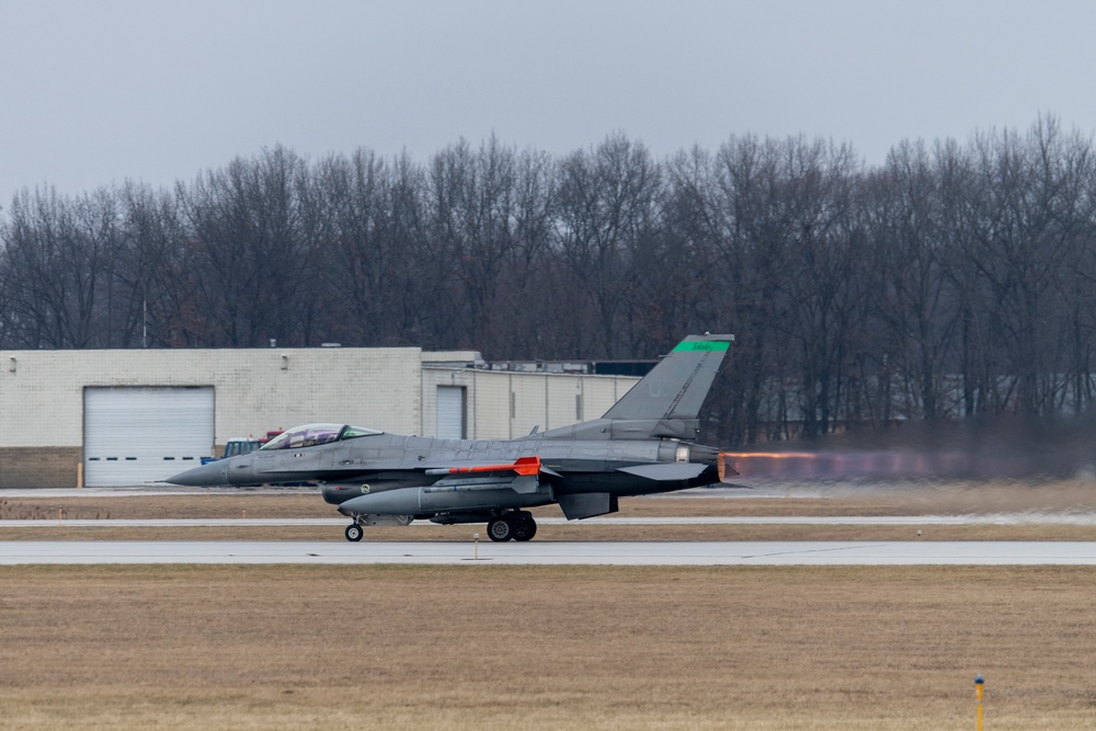 180FW Conducts Training Flights