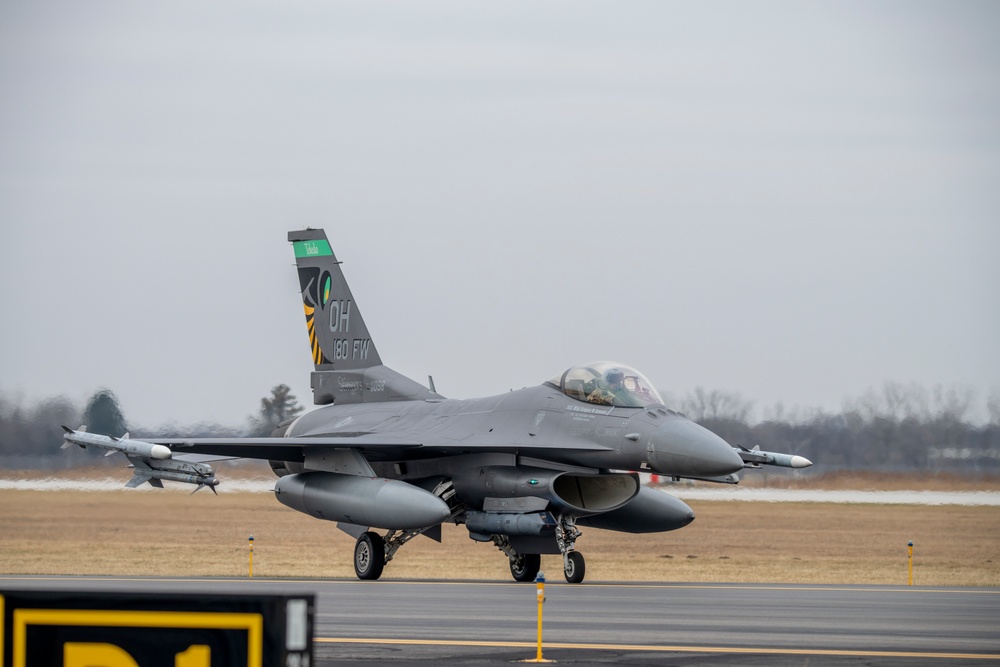 180FW Conducts Training Flights