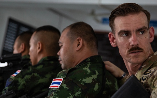 SFAB Advisor trains with Royal Thai Army
