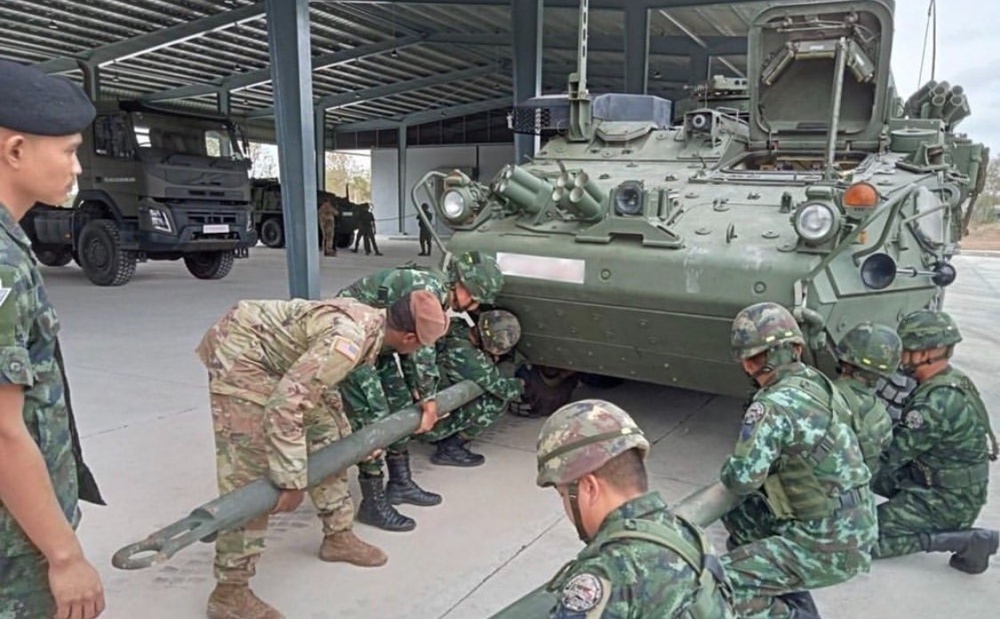 SFAB Advisors Train with RTA Soldiers on Stryker Maintenance