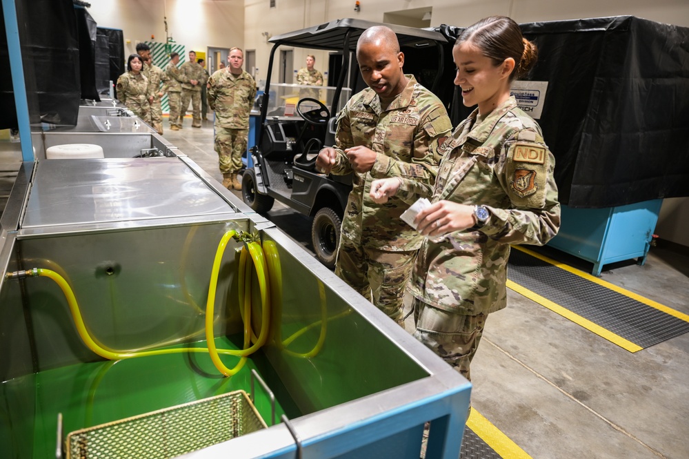 New command chief immerses with 15th Wing Airmen