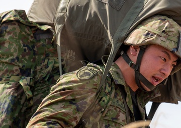 US, Japan forces integrate during Airborne 23